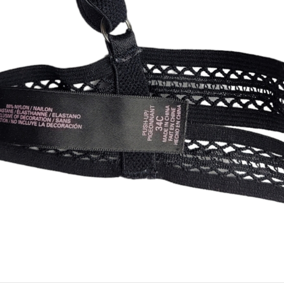 Victoria’s Secret - Black lace Push-Up Bra Size: 34C - Picture 3 of 4